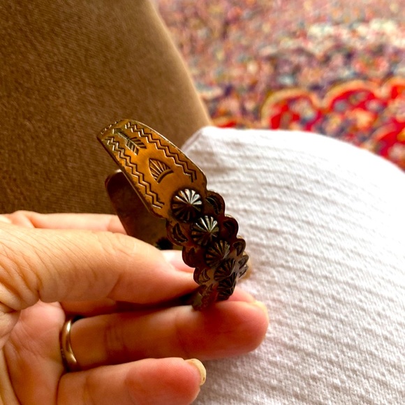 Solid copper cuff bracelet. Mid century Native American western piece. - Picture 6 of 9